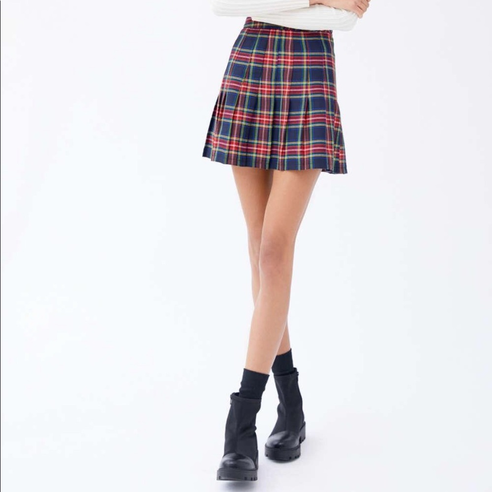 plaid pleated schoolgirl skirt - urban outfitters